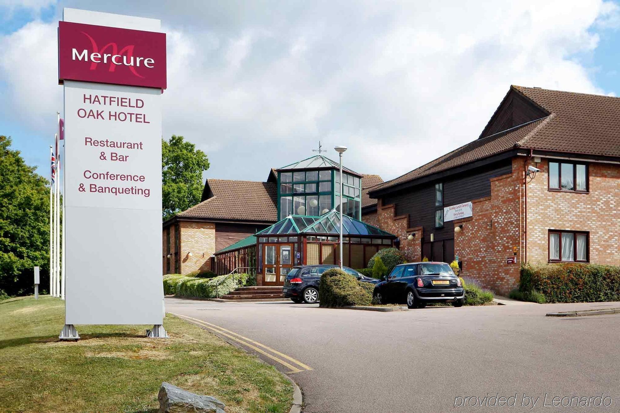 Mercure Hatfield Oak Hotel Exterior photo