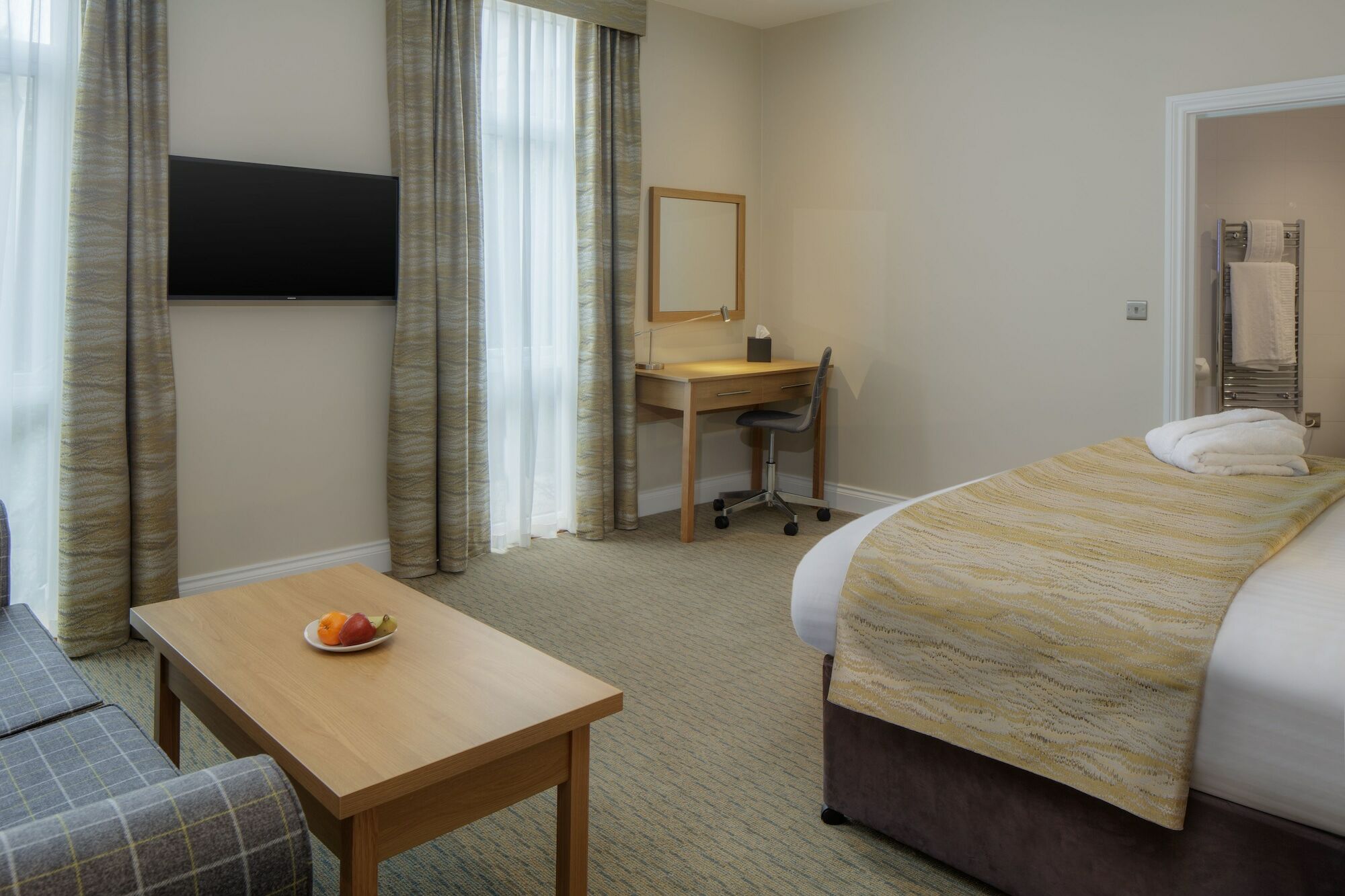 Mercure Hatfield Oak Hotel Exterior photo